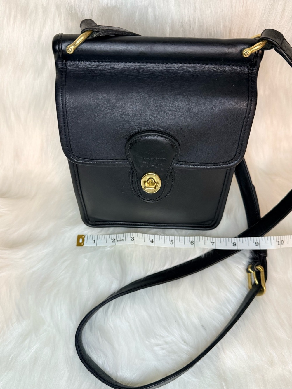 Classic Coach Court Bag Black Leather Crossbody Bag - Picture 2 of 9